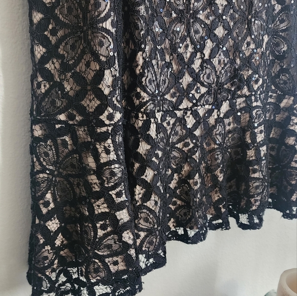 Maia Black Lace Sequin Angel Wing Zip Back Women's Dress Sz 10 (NWT) - Picture 5 of 12